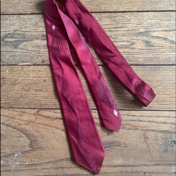 Vintage 60s Wembley Patterned Silk Skinny Tie